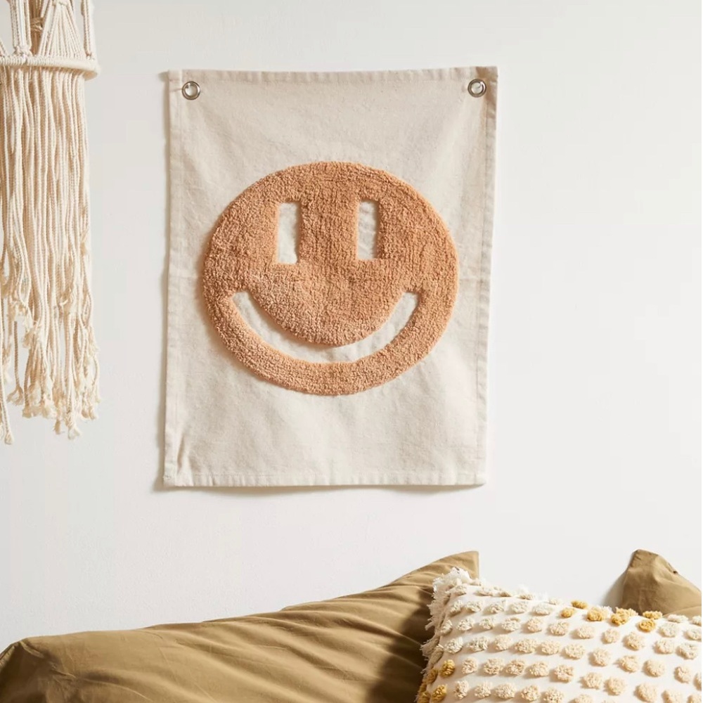 UO Home Linen + Tufted Wall Tapestry